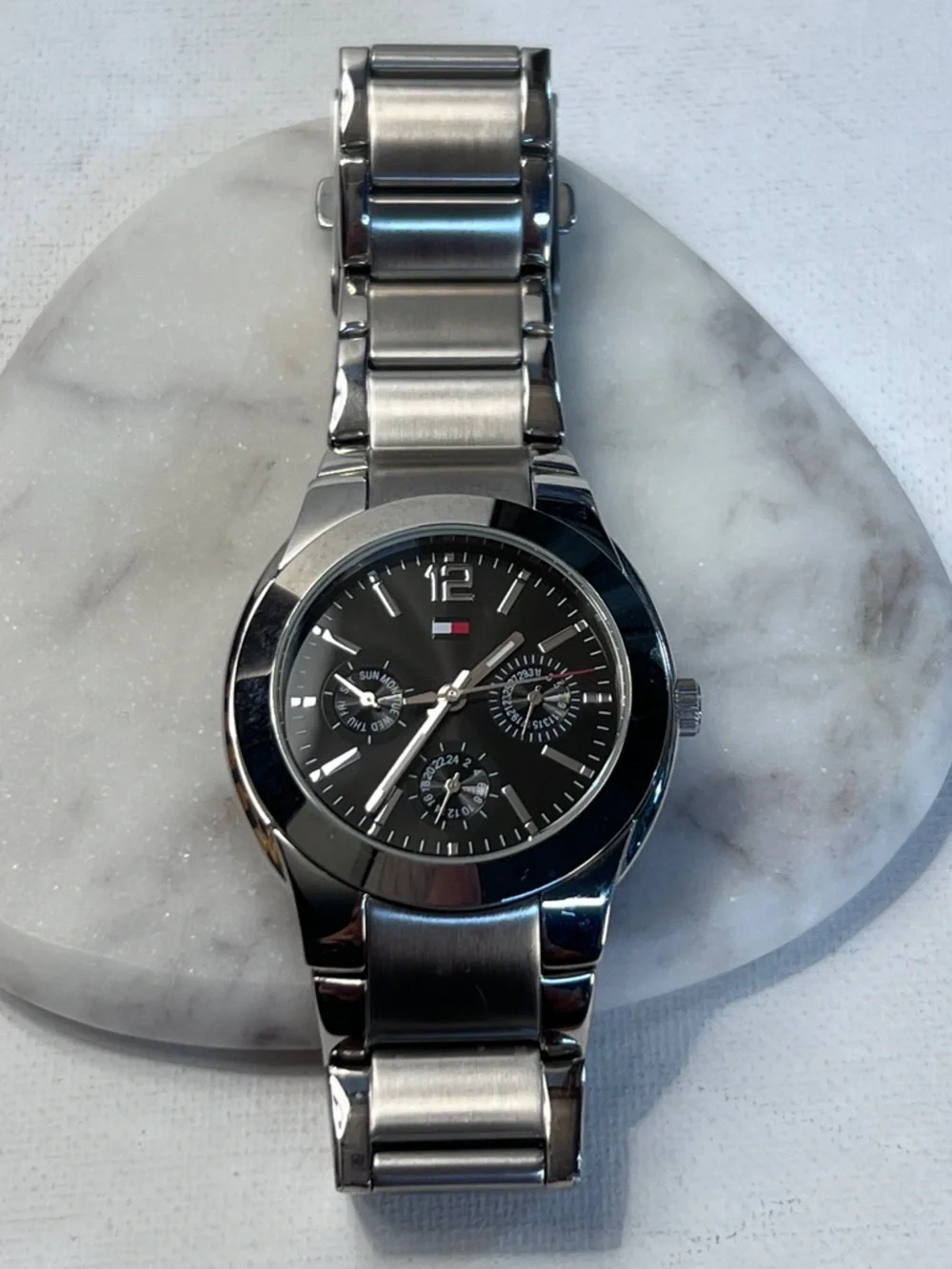 Tommy Hilfiger model F90289 Stainless Steel Watch, New battery , unused
